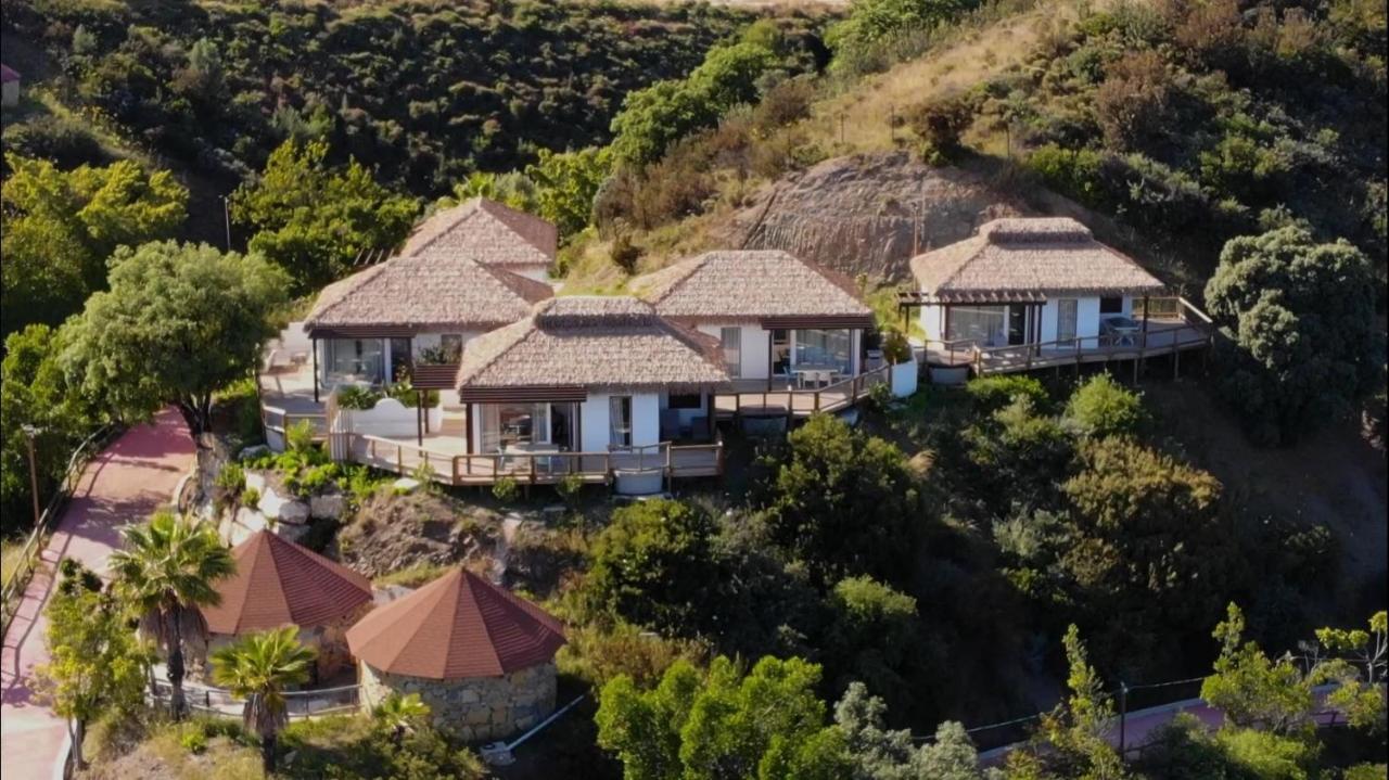 Hotel Selwo Lodge - Animal Park Tickets Included Estepona Exterior photo